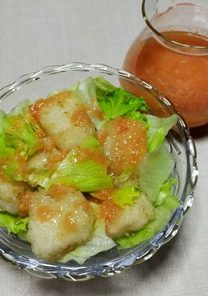 白身魚とレタスのトマトドレッシングがけ-レシピのメイン写真