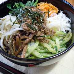 รูปของ 野菜いっぱい！本格？ビビンバ
