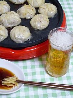 ホットプレートで焼き小籠包♪-レシピのメイン写真