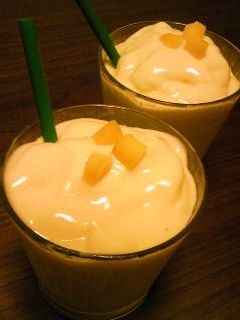 バナナココナッツ　マンゴー バナナ・マンゴーのココナッツスムージー by Oishiキッチン