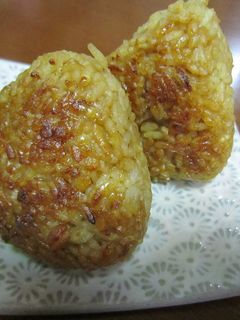 焼きおむすび パルメザンチーズ味-レシピのメイン写真
