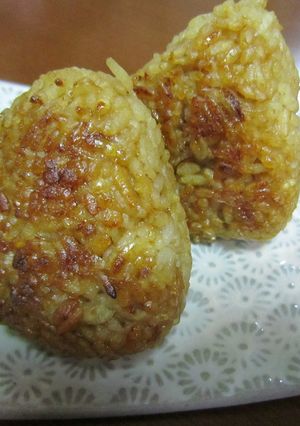 焼きおむすび パルメザンチーズ味-レシピのメイン写真