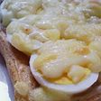 ゆで卵とごまのチーズトースト