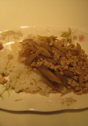 ごぼうと鶏そぼろのかけご飯-レシピのメイン写真