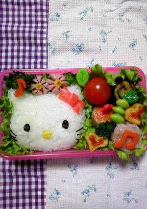 キティちゃん弁当☆キャラ弁♪-レシピのメイン写真