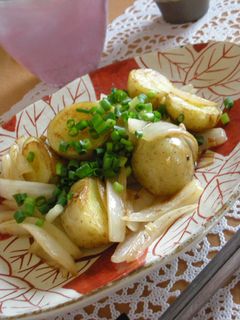 シンプルに♪♪新玉&じゃがのバター炒め-レシピのメイン写真