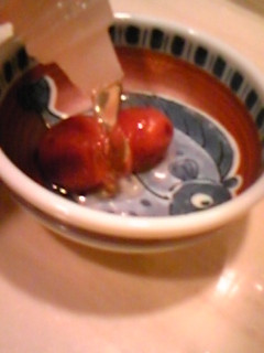 梅干しに蜂蜜かけるだけ☆〜あんず飴風〜-レシピのメイン写真