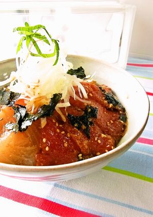 お昼は海鮮ごまだれ丼♪-レシピのメイン写真