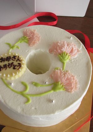 母の日＊ケーキにカーネーションを～♪-レシピのメイン写真