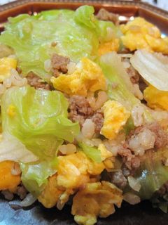 甘辛肉そぼろの炒めずレタスチャーハン-レシピのメイン写真