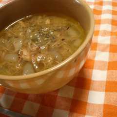 รูปของ 玉ねぎとツナの♡コンソメスープ