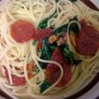 春菊とサラミのパスタ