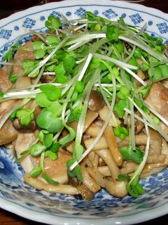 鶏もも肉とシメジのポン酢炒め-レシピのメイン写真