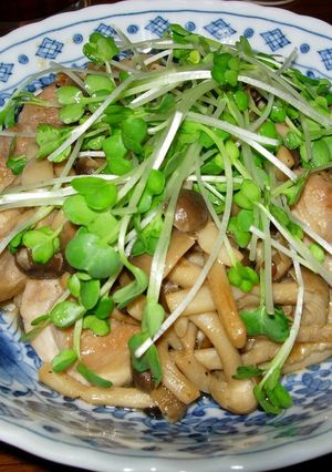 鶏もも肉とシメジのポン酢炒め-レシピのメイン写真