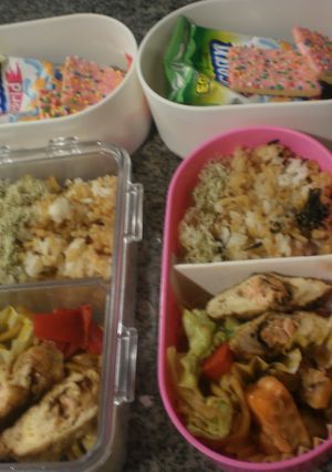 今日の鮭弁当２人分　シンガポールより-レシピのメイン写真
