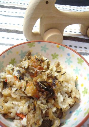 え？こんにゃく？簡単ヘルシー炊き込みご飯-レシピのメイン写真