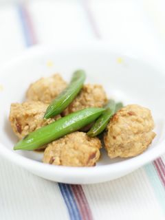 鶏団子とスナップエンドウ炒め-レシピのメイン写真