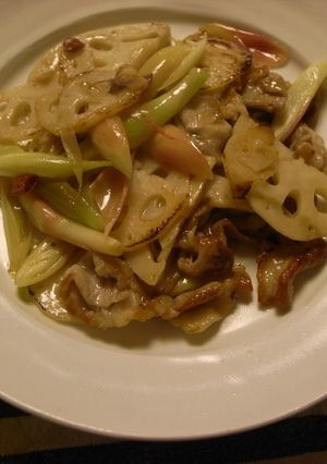 豚肉とレンコンとみょうがの黒酢炒め-レシピのメイン写真