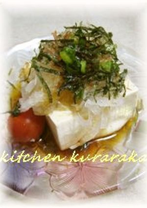 　切って載せるだけ新玉葱の豆腐サラダ-レシピのメイン写真
