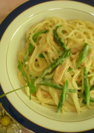 鮭フレークとアスパラのクリームパスタ-レシピのメイン写真