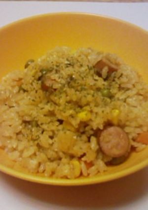仕上げにバター！炊飯器カレーピラフ-レシピのメイン写真