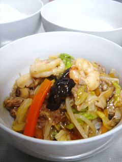 春キャベツで中華丼♪野菜がたっぷりです-レシピのメイン写真