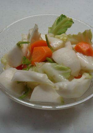 カブとキャベツの漬け物 レモン風味-レシピのメイン写真
