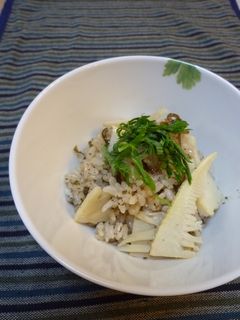 塩昆布で✿ゆかり風味✿筍ご飯-レシピのメイン写真