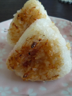 うちの焼きおにぎり♪カリカリホクホク♪-レシピのメイン写真