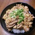 こんこんキツネの親子丼
