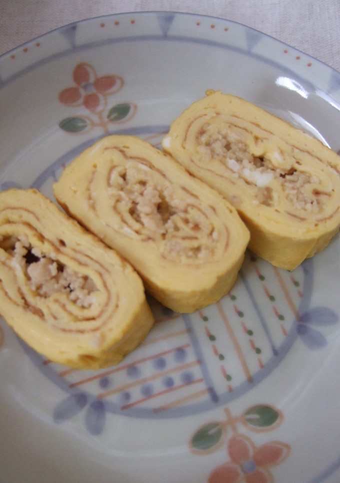 とりそぼろ入り卵焼き✿-レシピのメイン写真