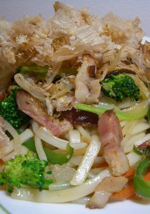 ベーコンとたっぷり野菜の焼きうどん-レシピのメイン写真