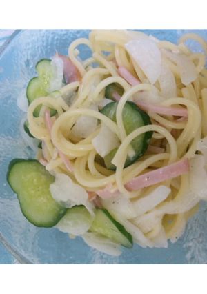 新玉葱たっぷりスパゲッティシーザーサラダ-レシピのメイン写真