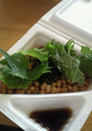 青で栄養価ＵＰ☆青海苔青じそ納豆-レシピのメイン写真