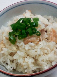 玉ねぎたっぷり♪鮭玉洋風炊き込みご飯-レシピのメイン写真