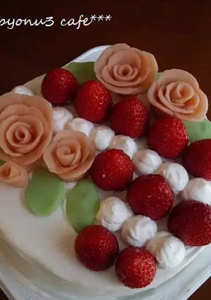 簡単!薔薇が可愛い デコレーションケーキ-レシピのメイン写真