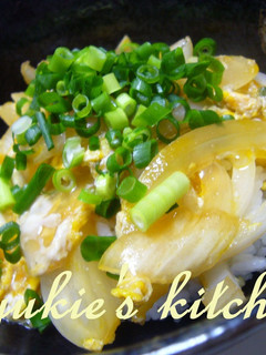 おひとりさまランチ♫新玉丼-レシピのメイン写真