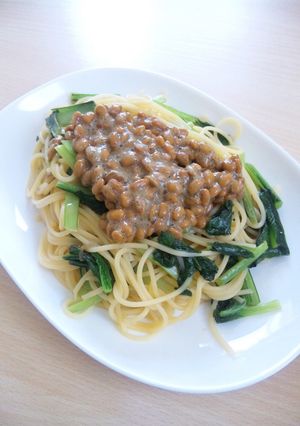 1人ランチに☆小松菜っとうパスタ-レシピのメイン写真