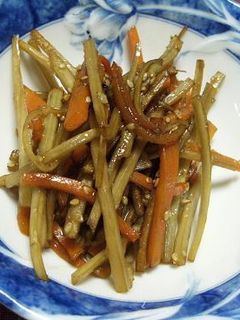 簡単!シャキシャキきんぴらごぼう-レシピのメイン写真
