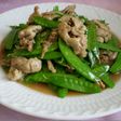 きぬさやと、ブタ肉の炒め物
