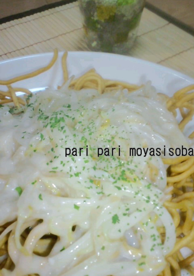 焼きそば麺でぱりぱり☆白湯風もやしそば-レシピのメイン写真