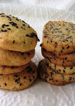 おからパウダーで作る黒ごま入りクッキー-レシピのメイン写真