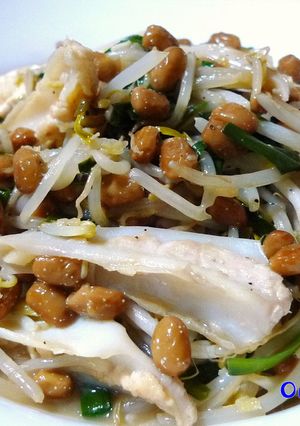 軟骨とニラのにんにく生姜納豆ポン酢炒め-レシピのメイン写真