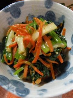人参が美味しいほうれん草の胡麻和え-レシピのメイン写真