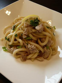 レモンとオイスターソースの焼きうどん-レシピのメイン写真