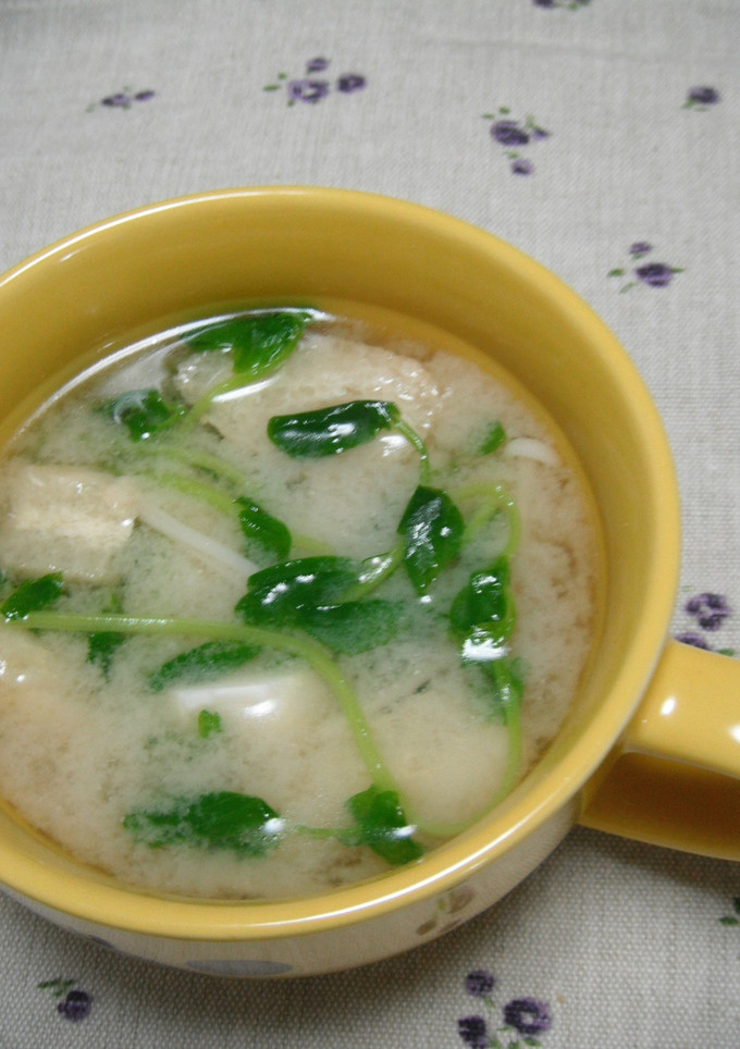 和風☆豆苗（とうみょう）の味噌汁-レシピのメイン写真