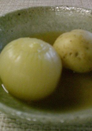 圧力鍋で☆旬の新玉ねぎ丸ごとスープ☆-レシピのメイン写真