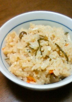 ほんわか美味しい塩こんぶ炊き込みご飯-レシピのメイン写真