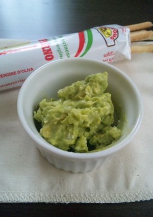 切って混ぜるだけ☆チーズアボカドディップ-レシピのメイン写真
