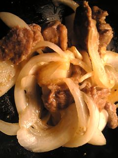 ラム肉と玉葱のピリ辛生姜炒め-レシピのメイン写真